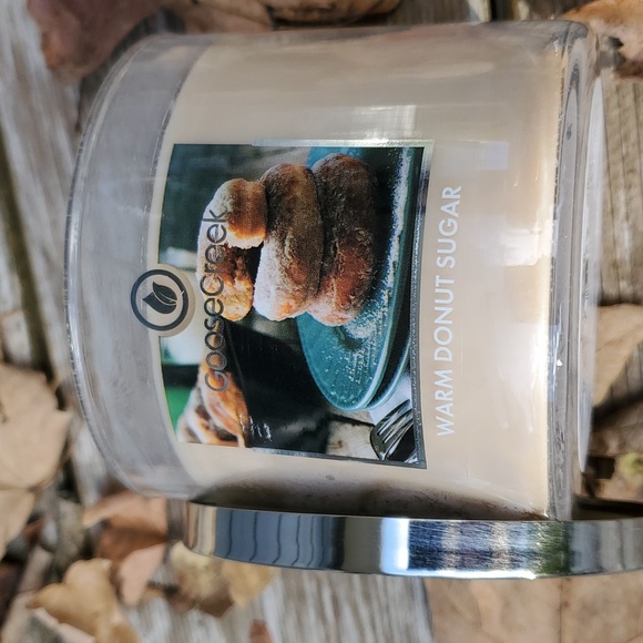 Goose Creek Candle Warm Donut Sugar - Picture 5 of 8